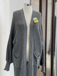 Long knitted vest