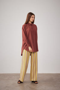 Linen blouse with structure