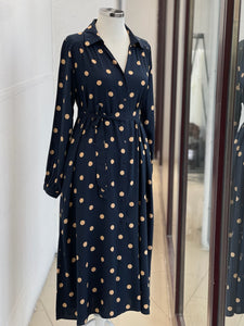 Dotted dress with collar