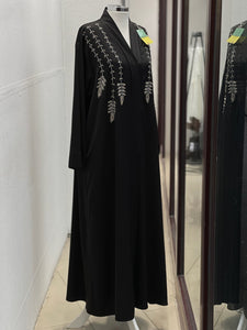 Satijnen abaya met steentjes